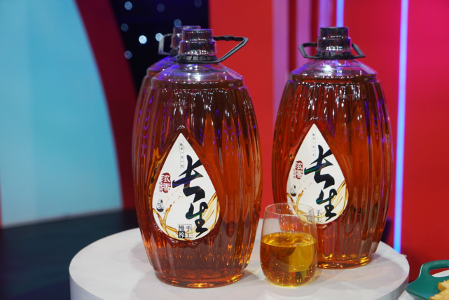 女生专用蜡笔小新头像(共18张)